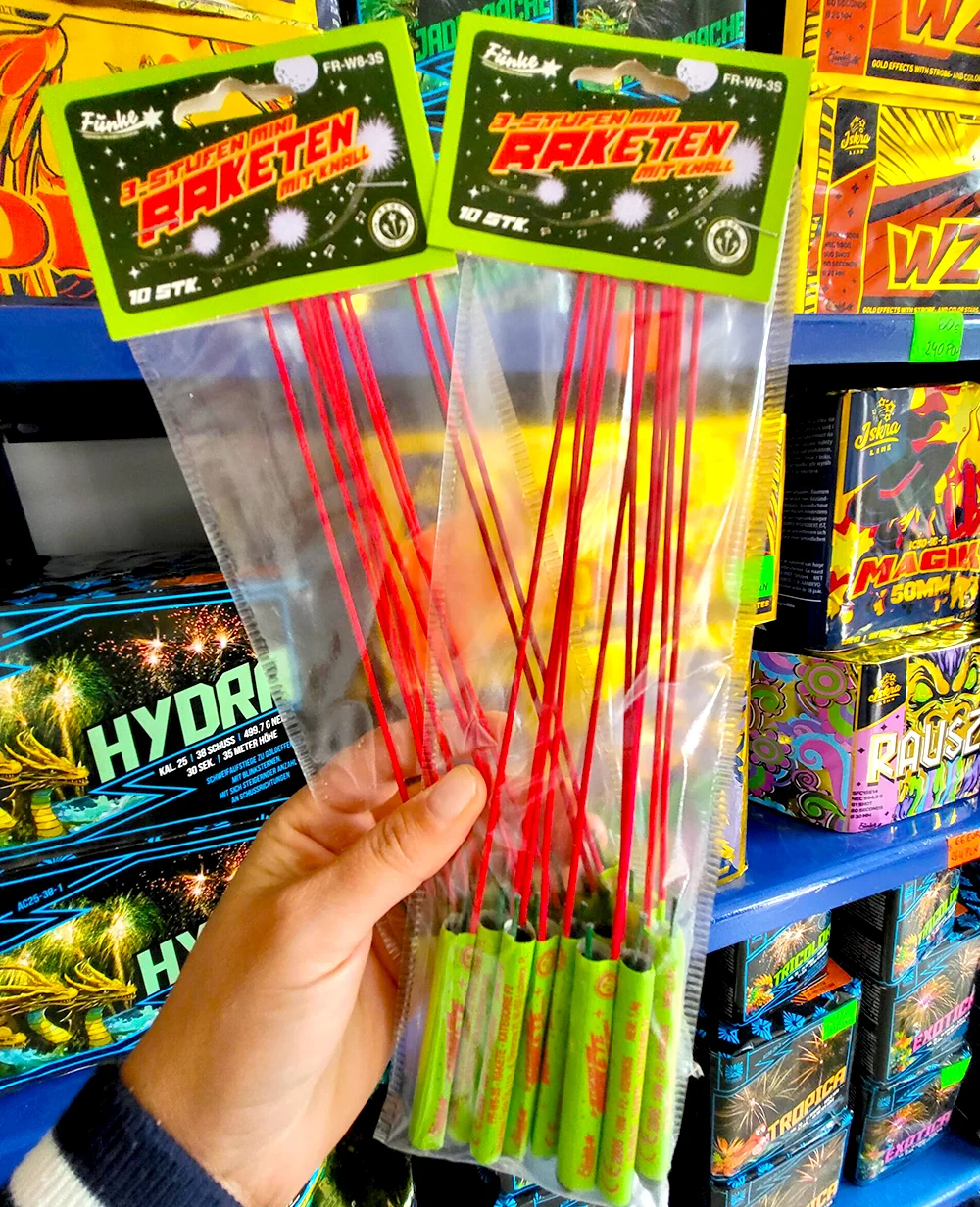 3-Stufen Mini-Raketen mit Knall